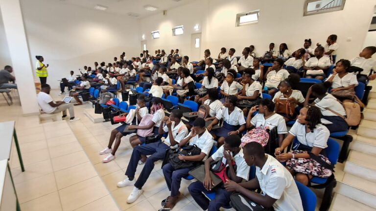 Campanha de Sensibilização nas Escolas Secundária no âmbito da 6° Quinzena da Cidadania